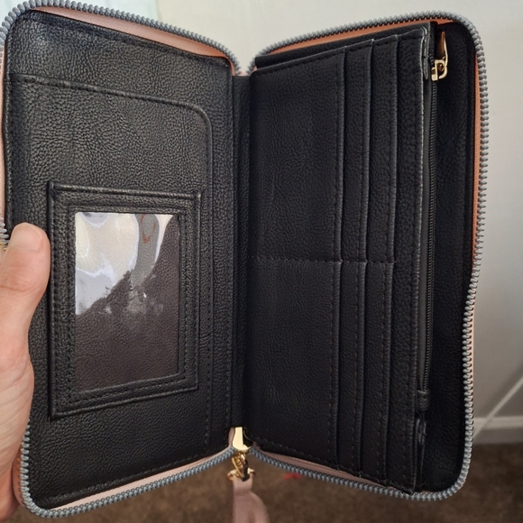 Betsy Johnson wallet - Picture 5 of 8